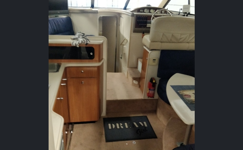 Bayliner 3258-kuva-6